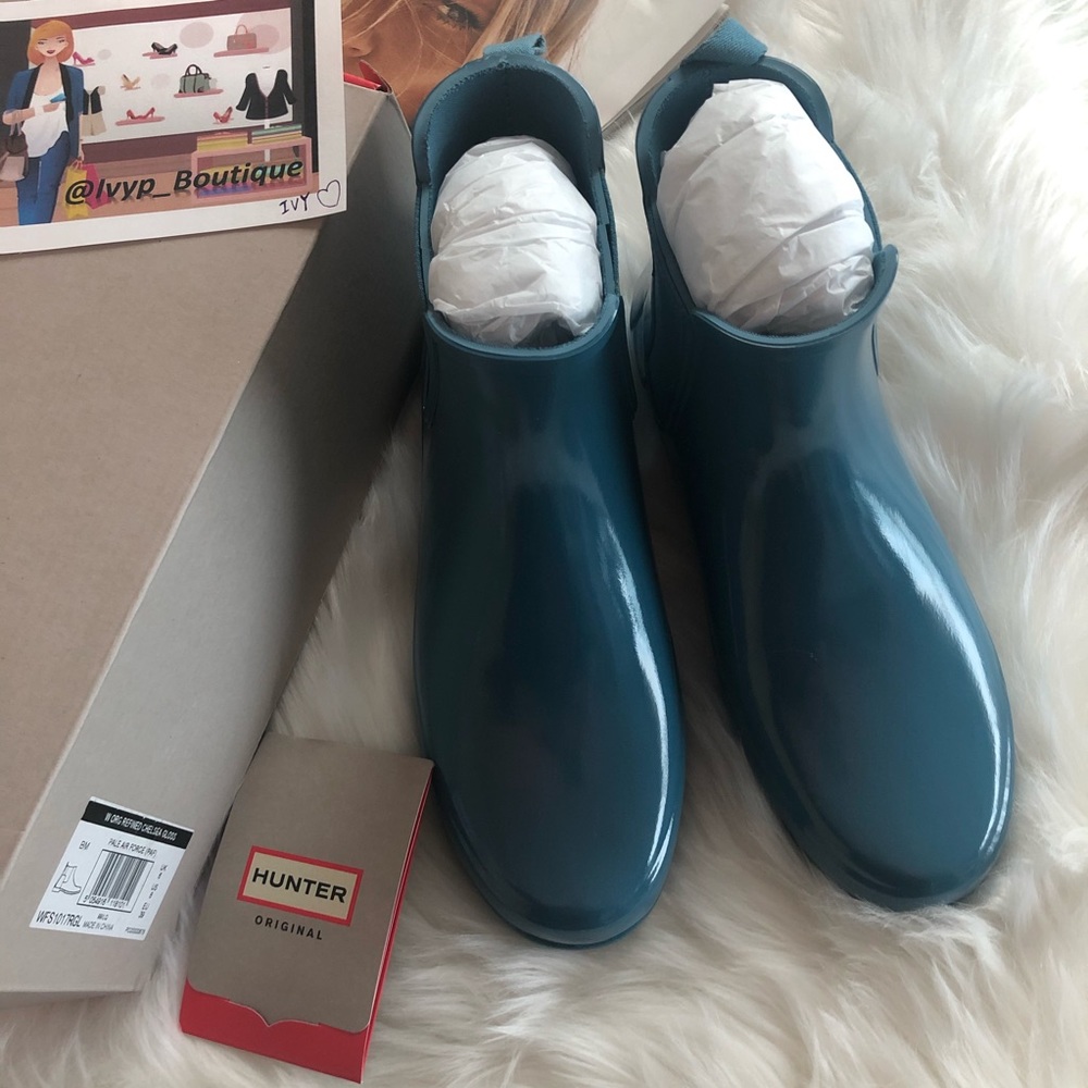 Hunter Original Refined Chelsea Rain Boots - Picture 4 of 12